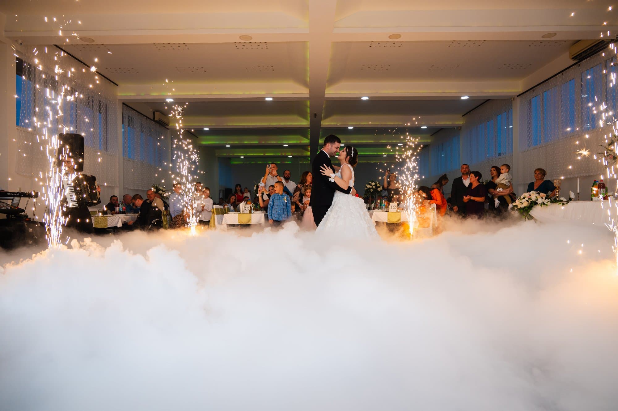 Niski dim za prvi ples 8